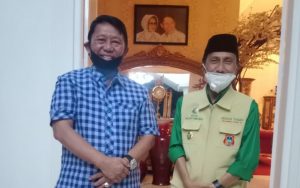 Kenang Jasa Alm. DB, Bupati Gorontalo Wajibkan Gedung Pemerintahan Pasang Bendera Setengah Tiang
