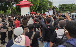 Diintimidasi Oknum Aparat, Ratusan Jurnalis Geruduk Polda Gorontalo