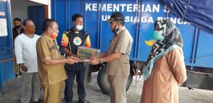 Pemda Pohuwato Serahkan Bantuan Bencana Banjir Bonebolango