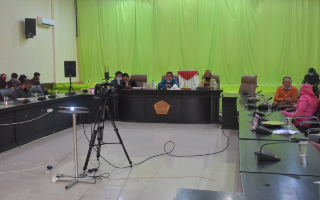 Praktekan Protkes Covid-19, Mahasiswa KKN UNG Diharap Bisa Jadi Contoh