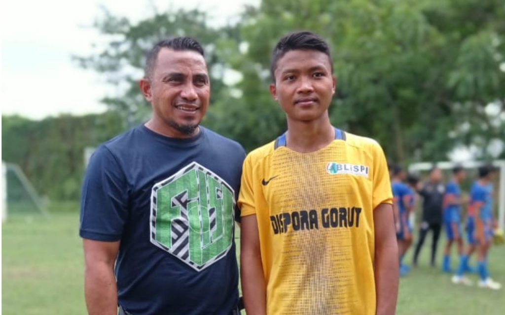 Pelatih Timnas U 15 Firman Utina Lirik Satu Pemain Asal Sumalata Timur