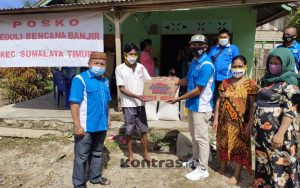 DKP KNPI Sumalata Timur Salurkan Paket Sembako Bagi Korban Banjir