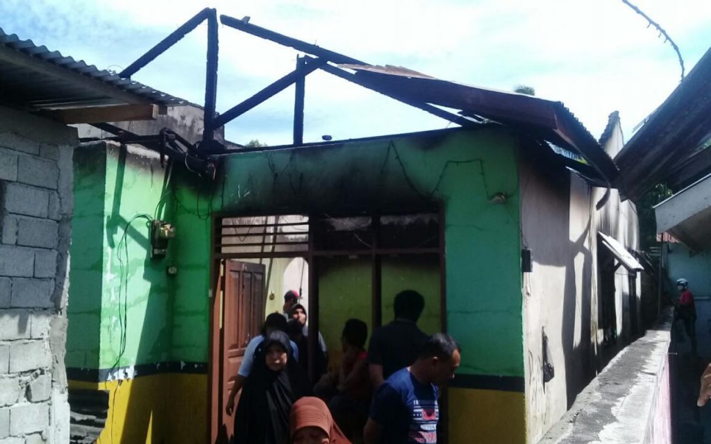 Breaking News : Satu Rumah di Kota Gorontalo Ludes Terbakar