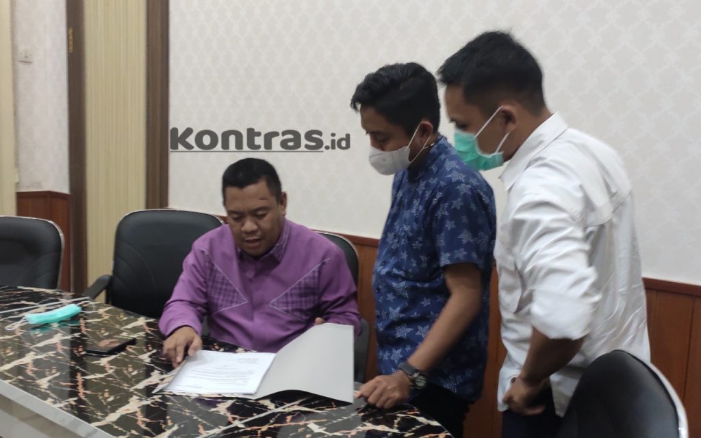 Datangi DPRD, Tim RADG Serahkan Surat Pemberitahuan Gugatan di PTUN Terkait Putusan KPU