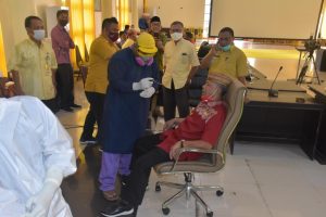 Cegah Penyebaran Covid-19, Wabub Amin Jalani Sawb Test