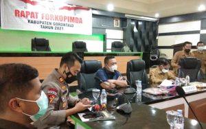 Bahas Isu Daerah, Ketua DPRD Kabupaten Gorontalo Hadiri Rapat Forkopimda