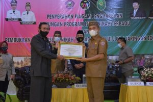 Laksanakan Isbat Nikah Terpadu, Pohuwato Terima Penghargaan MA,