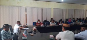 Soal Pengelolaan APBDes Omayuwa, Warga Ngadu Ke DPRD