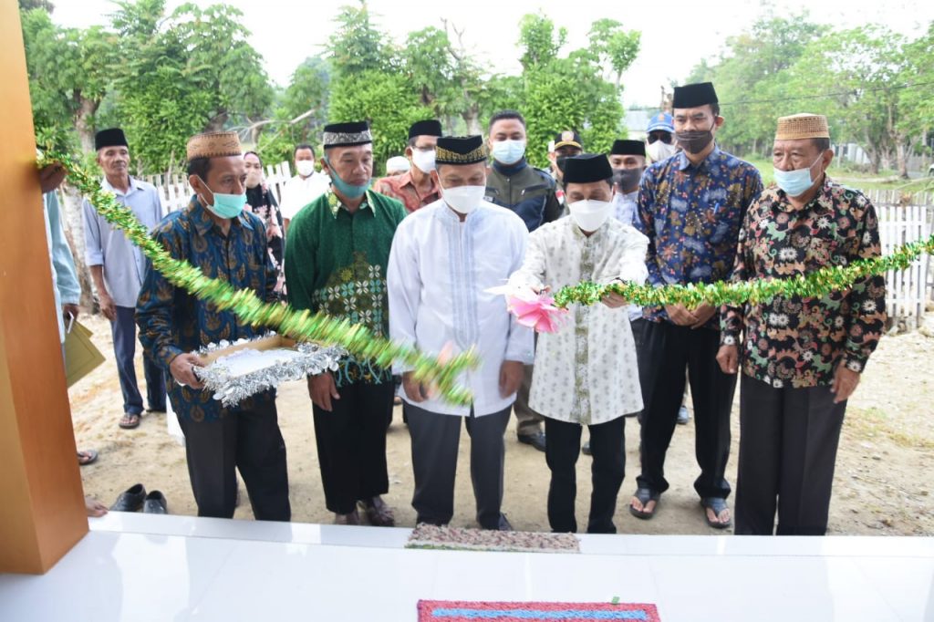 Bupati Gorontalo Resmikan Masjid Nurul Haq Kelurahan Bolihuangga