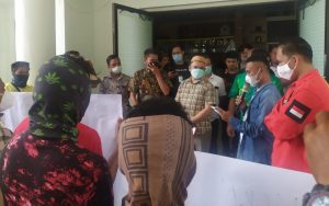 Terima Aspirasi AMMP Desa Pilobuhuta, Eman Mangopa : Kita Akan Tindaklanjuti Dengan RDP