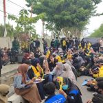 Seruduk Kantor Bupati Aceh Barat