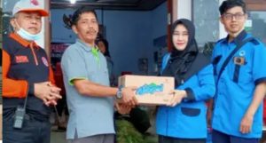 Bantu Korban Banjir Rob, PDAM Tirta Mulia Pemalang Salurkan Ratusan Paket