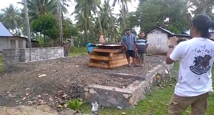 Penggali Pasir di Gorontalo