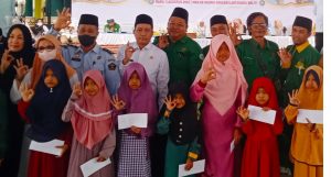 BAZNAS Musi Rawas Salurkan Bantuan Uang Tunai Untuk Anak Yatim