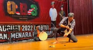 Debus Aceh Bikin Warga Malaysia Terpukau