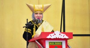 IKM Nobatkan Bupati Ratna Machmud Bundo Kanduang Musi Rawas