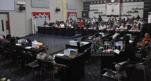 Hari ke 2 Pembahasan Ranperda APBD-P, 3 Fraksi Walkout Masih Konsisten