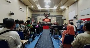 16 Anggota Tidak Hadir, Rapat Paripurna Pengesahan APBD-P 3 Kali Diskorsing