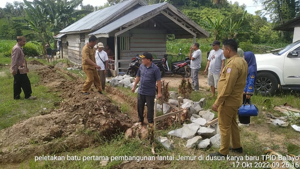 Keluhan Masyarakat Petani Terjawab, Lewat Program READSI Lantai Jemuran Mulai Dikerjakan