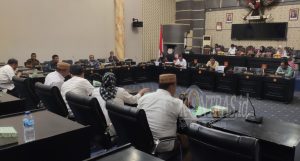 Tak Dihadiri 3 Fraksi, Rapat Perdana Pembahasan APBD 2023 Ditunda