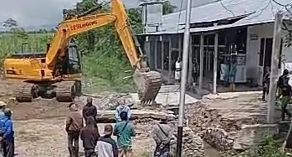 Syarifuddin Soroti Pembongkaran Plat Duiker Milik Warga oleh Karyawan PT. PG Gorontalo
