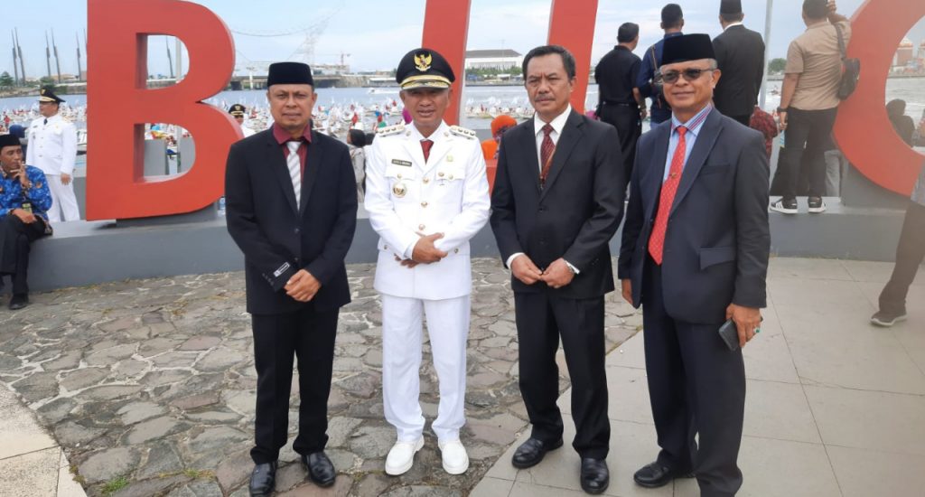 Sekda Kabupaten Gorontalo Hadiri Upacara Puncak Peringatan Hari Otonomi Daerah