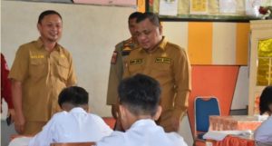 Tinjau Pelaksanaan Ujian Sekolah Dasar, Wabup Gorontalo: Kamis Sangat Perhatian Terhadap Pendidikan