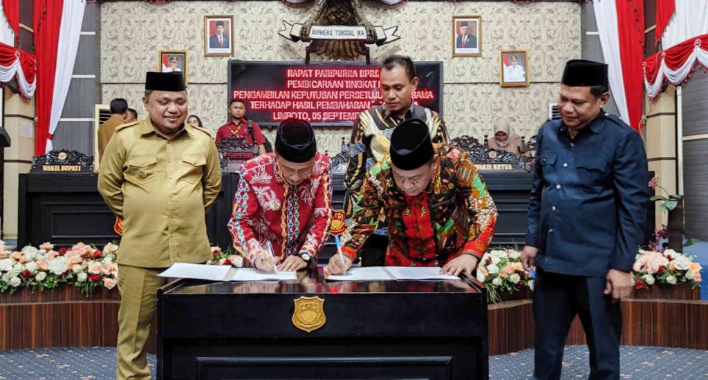 DPRD Kabupaten Gorontalo Gelar Paripurna Pengambilan Keputusan 3 Ranperda