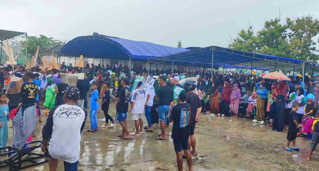 Di Bawah Guyuran Hujan, Kampanye Sawaludin dan Vieckri di Tabongo Dipadati Ribuan Warga