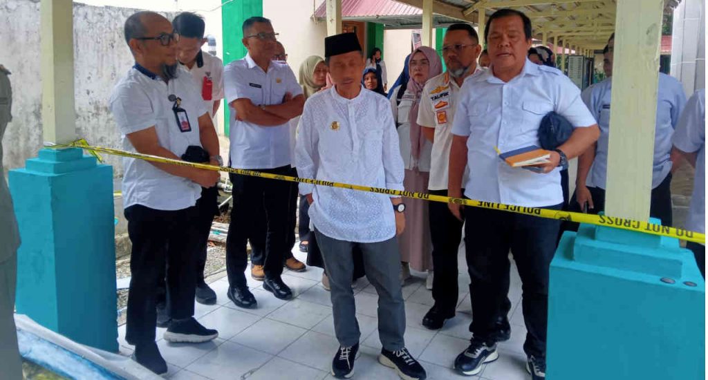 Bupati Gorontalo Tinjau Gedung Terbakar RSUD Dunda Limboto