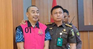 Terkait Kasus Korupsi Bansos Bone Bolango, Kejati Gorontalo Resmi Tahan Hamim Pou