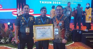 Sertu Laode Kalawara Terima Penghargaan BKKBN, Babinsa Terbaik Kodim 1315 Kabupaten Gorontalo