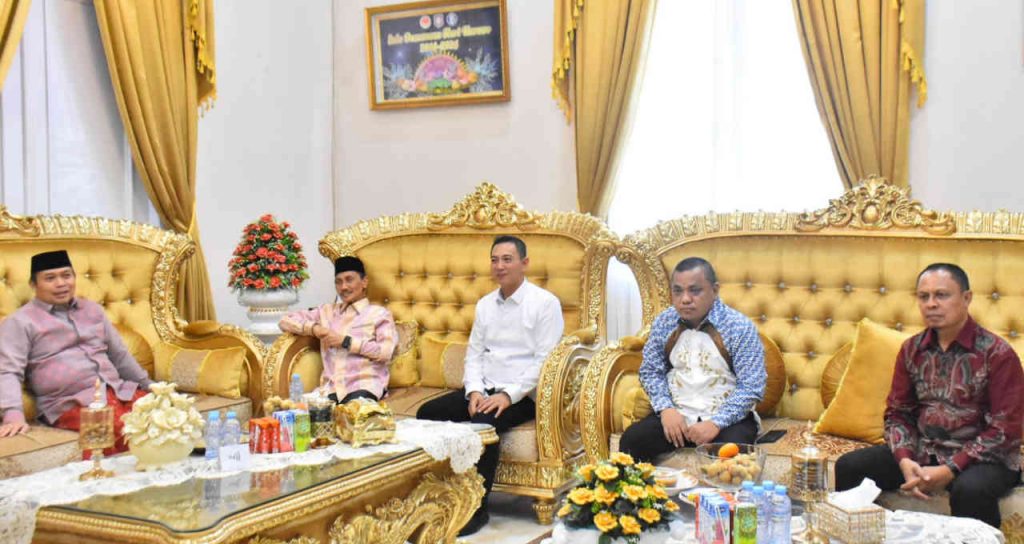 Bupati Nelson Boyong Kepala OPD Silaturahim Dengan Para Pejabat Tinggi Di Provinsi Gorontalo