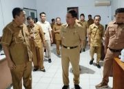 Pjs. Bupati Syukri Tinjau OPD, Tekankan Efisiensi dan Peningkatan Fasilitas
