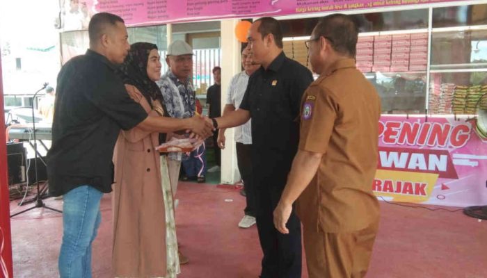 Ketua DPRD Kabupaten Gorontalo Hadiri Launching Foodcourt di Pasar Modern Limboto