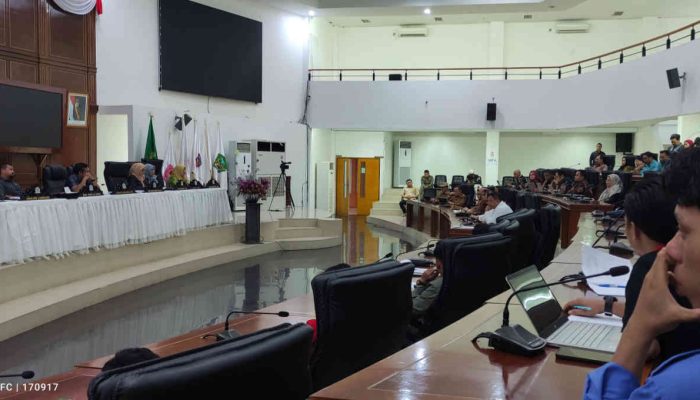 Buntut Aksi Demo, Komisi IV Deprov Pertemukan pihak UBM Gorontalo dan Mahasiswa