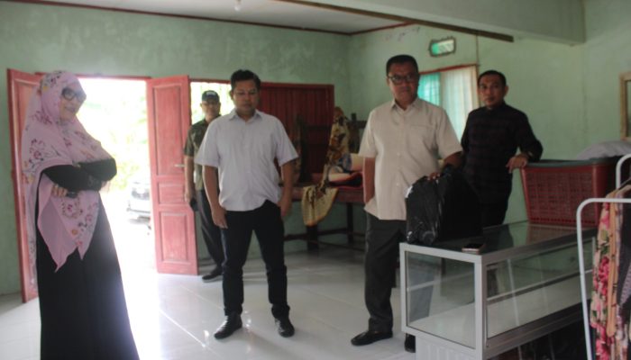 Ditinjau Komisi IV, Usaha Laundry di Tilongkabila Meningkat Berkat Bantuan UEP