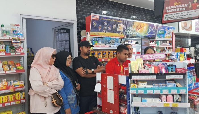 Kunjungi Sejumlah Ritel Modern, Komisi IV Monitoring Produk Berlabel Halal