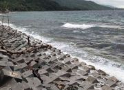 Warga Biluhu Apresiasi Proyek Pengaman Ombak di Pesisir
