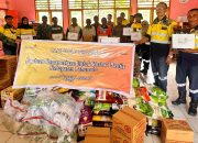 Bantu Korban Banjir, Tim Pani Gold Project Salurkan Paket Bahan Makanan Ke Desa Tuweya