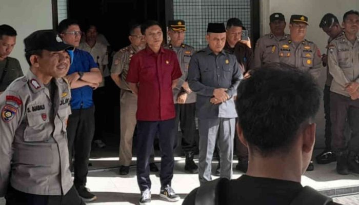 DPRD Kabupaten Gorontalo Janji Tindaklanjuti Tuntutan Massa Aksi