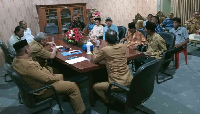 Warga Sangkub 1 Sambangi Kantor Bupati Bolmut, Ada Apa?