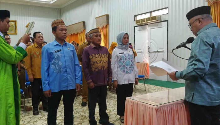 Sofyan Puhi Kukuhkan Dewas Baru RSUD Dunda Limboto