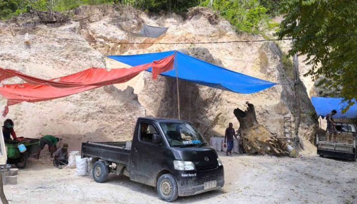 Dituding Ilegal, Warga Buliide Murka: Tambang Kapur Sumber Hidup Kami
