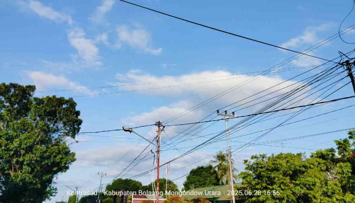 Warga Bolmut: Bayar PPJ Tiap Bulan, Tapi Jalan Masih Gelap