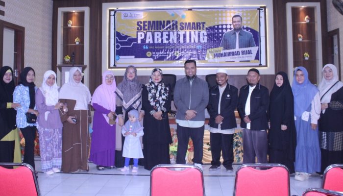 Smart Parenting, Cara Yayasan Al-Izzah Samakan Persepsi Pendidikan dengan Orang Tua