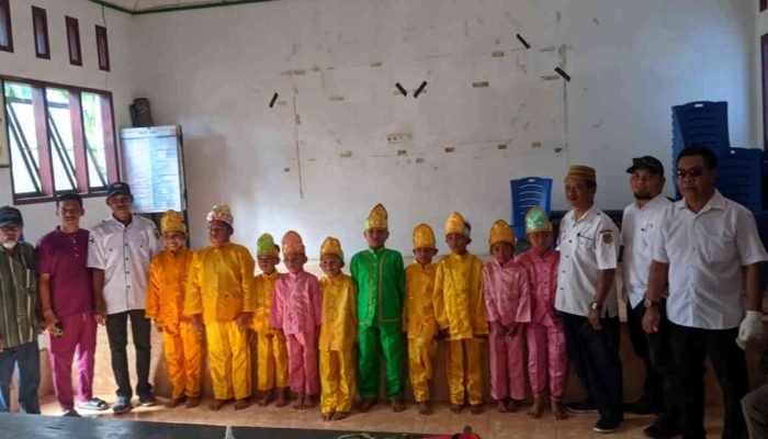 Sunatan Massal Gratis di Kalumbangan Banggai, 10 Anak Ikut Khitan