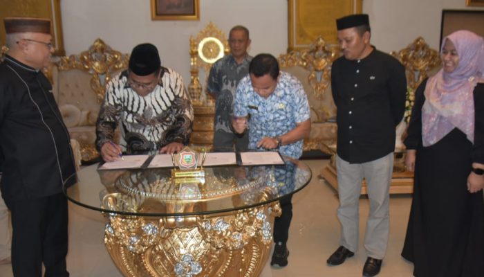 Pemprov dan Pemkab Gorontalo Resmi Kolaborasi Kelola Lapangan Yosonegoro
