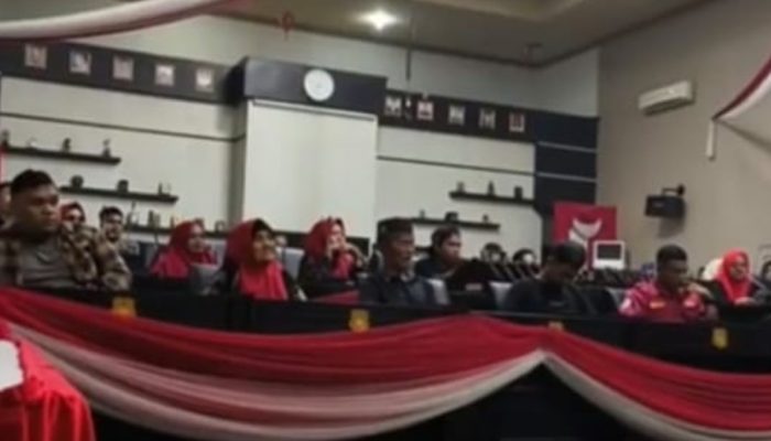 Mahasiswa dan Warga Desak DPRD Kabupaten Gorontalo Tutup Pabrik Tepung Kelapa di Tabongo