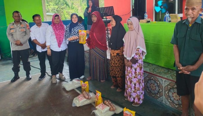 Reses di Asparaga, Hj. Venny Anwar Salurkan Bantuan dan Tampung Aspirasi Warga